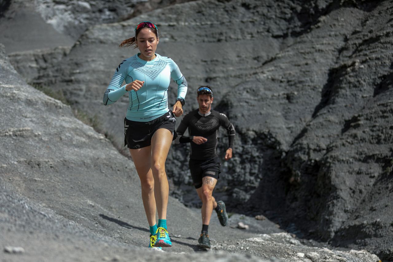 Running Clothes For Women  Running Vests,Tops, Socks, Gear NZ